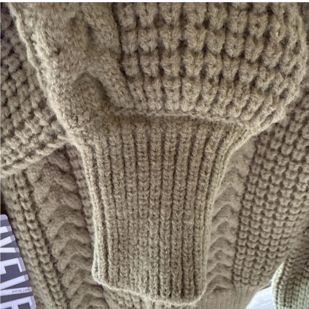 HYFVE Women’s Olive Zip Front cable knit Sweater Cardigan Sz Small NWT - Picture 6 of 9
